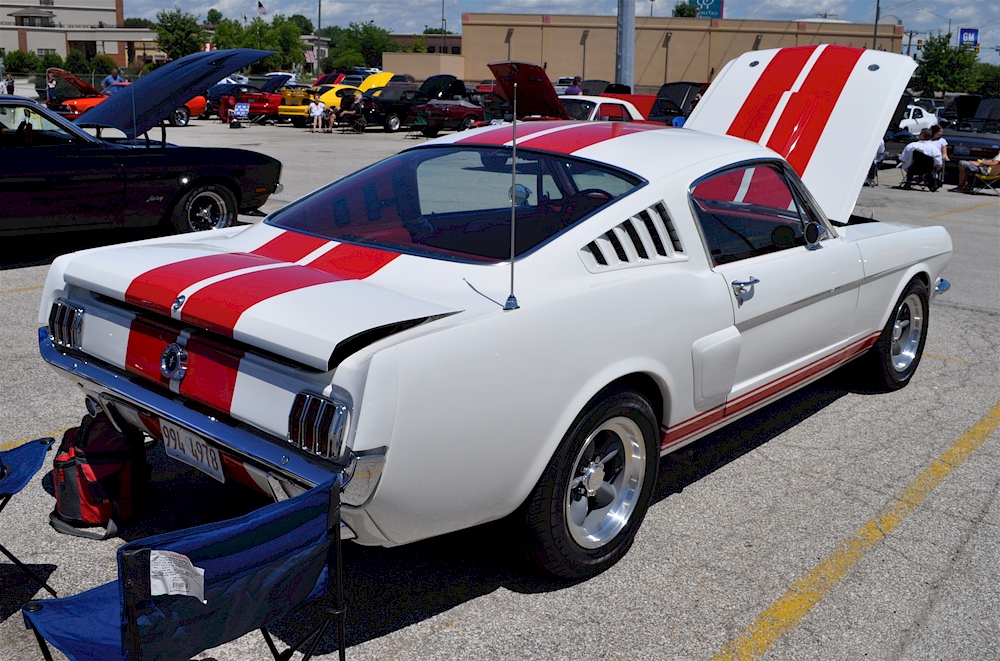 White 1965 Mustang
