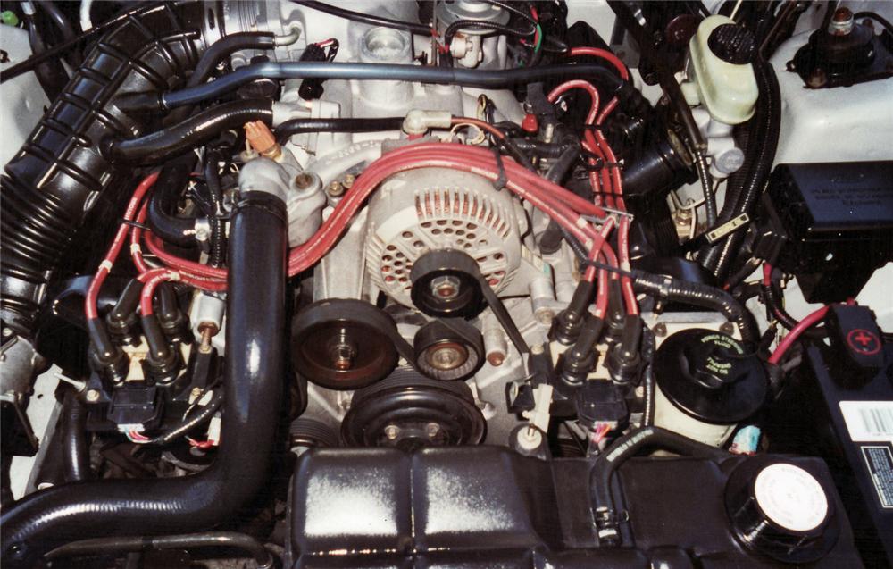 4.6L V8 engine