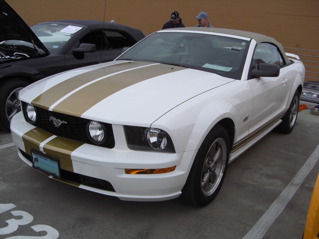 Performance White 2005 Mustang GT Convertible