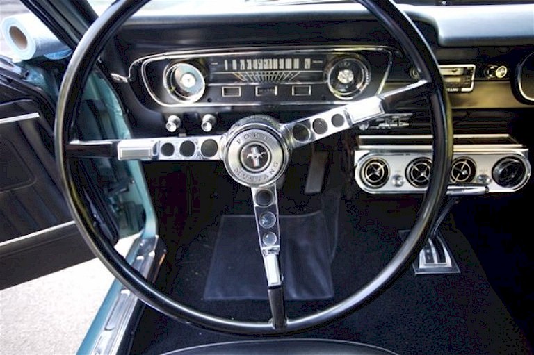 Dash 1965 Mustang Fastback