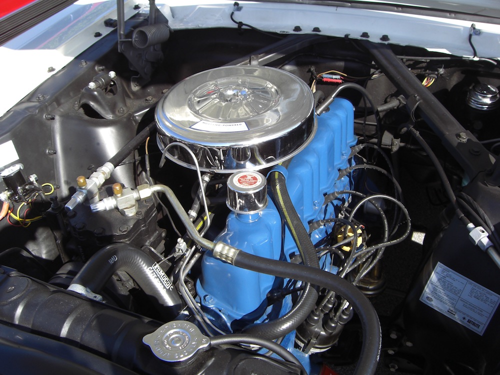 Ford Mustang 1966 T-code 200ci 6-cylinder engine