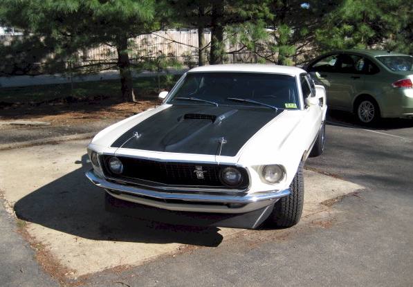 Wimbledon White 1969 Mach 1 Mustang