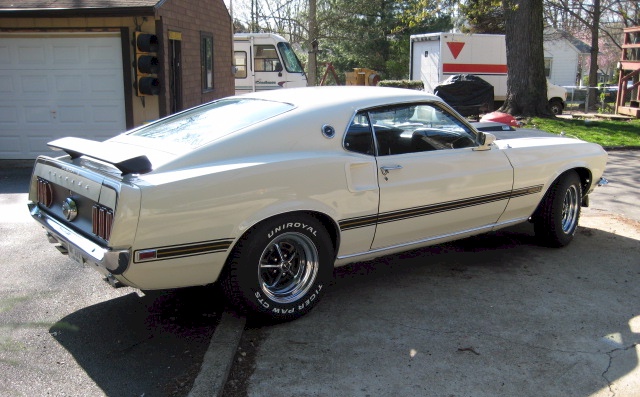 Wimbledon White 1969 Mach 1 Mustang