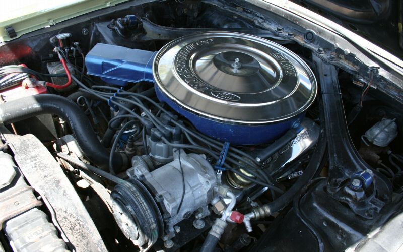 F-code V8 engine