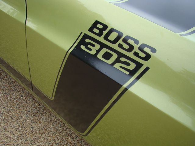 Boss 302 Side Graphics