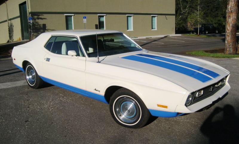 White 1972 Sprint A Hardtop