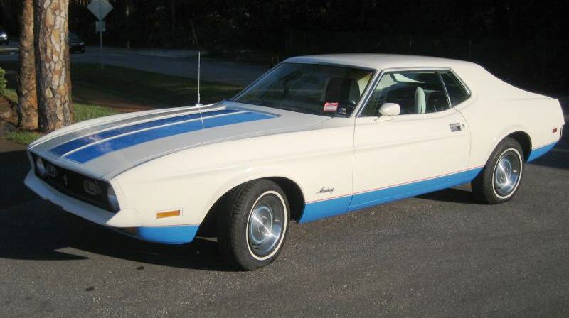 White 1972 Sprint A Hardtop