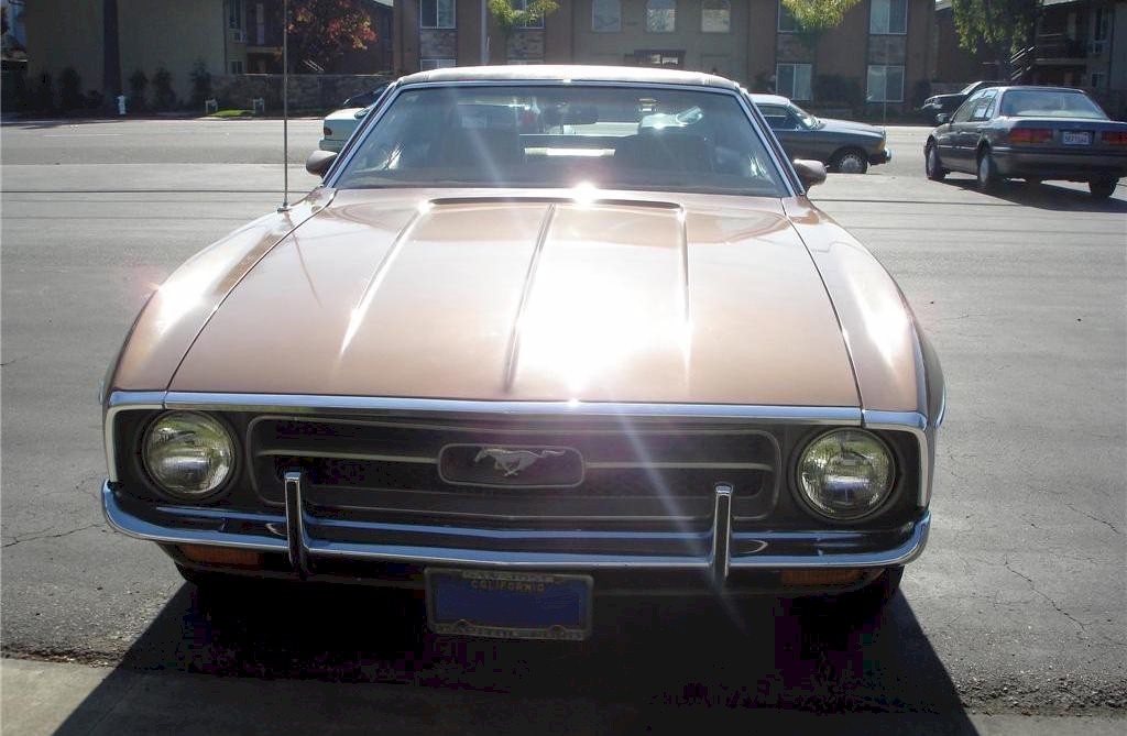 Medium Brown 1972 Mustang Grande Hardtop
