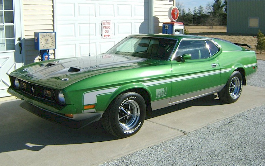 Green 1972 Mustang Mach-1