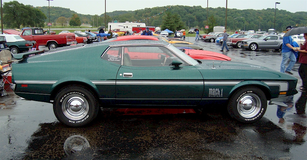 Green 72 Mach-1 Mustang