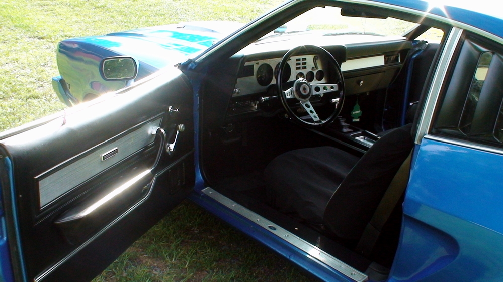 Blue 1976 Mustang Interior