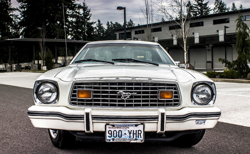 Polar White 1976 Mustang Ghia