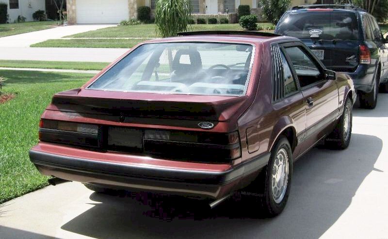 Medium Canyon Red 1985 Mustang GT Hatchback