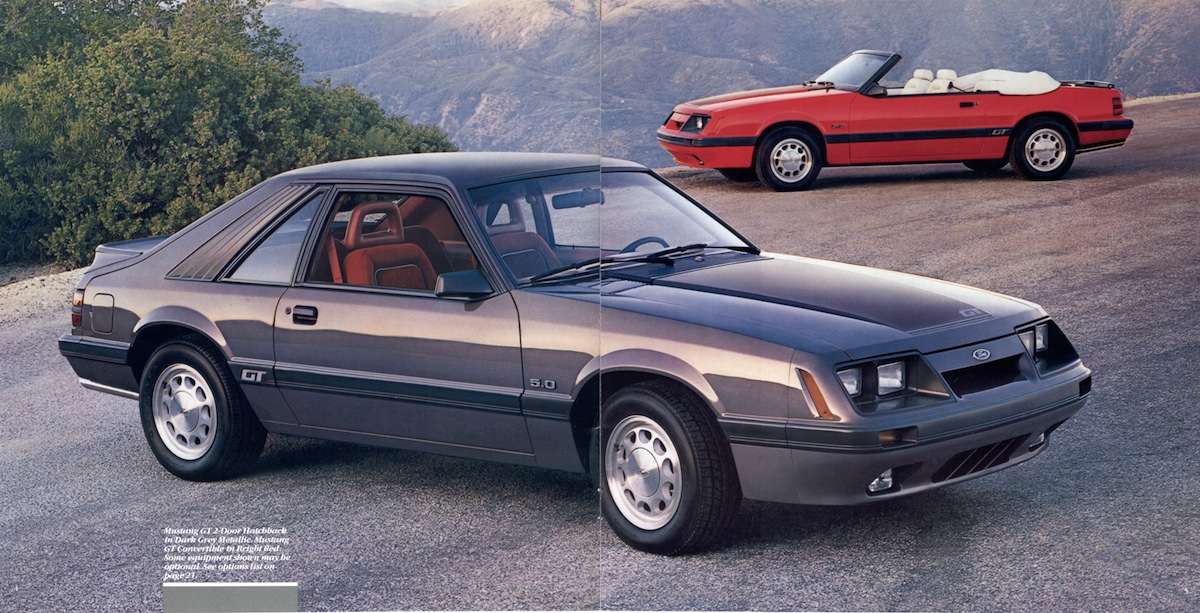 Page 4 & 5: 1986 Ford Mustang Promotional Brochure