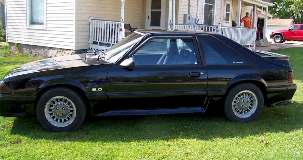 Black 90 Mustang GT