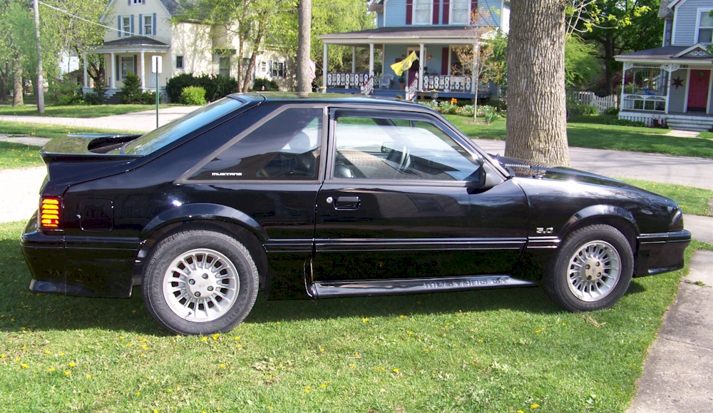 Black 1990 Mustang GT