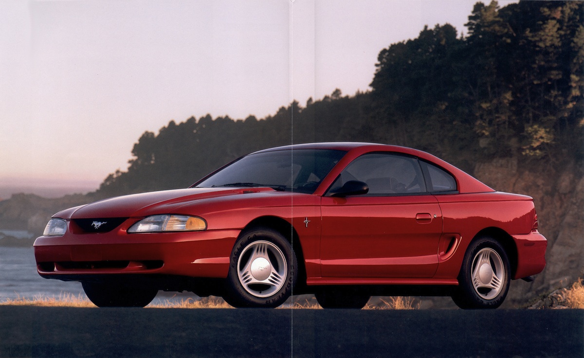 Page 4 & 5: 1994 Ford Mustang Promotional Brochure