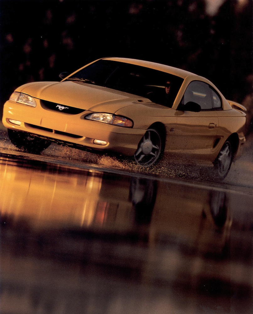 Page 21: 1994 Ford Mustang Promotional Brochure