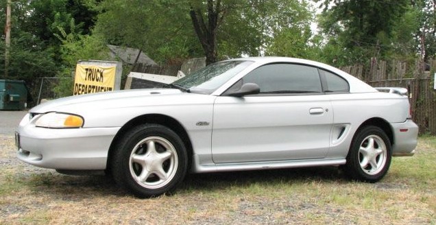 Opal Frost Silver 96 Mustang GT Coupe