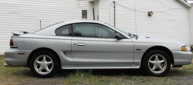 Opal Frost Silver 96 Mustang GT Coupe