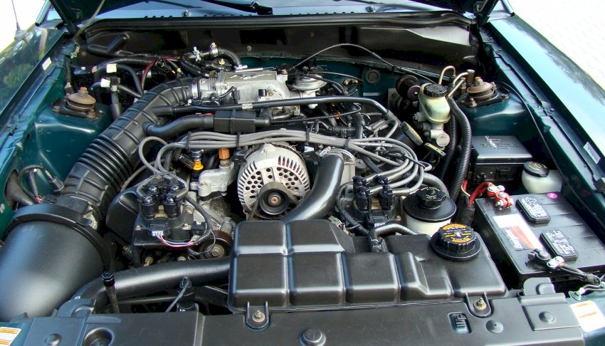 1998 Mustang GT Engine