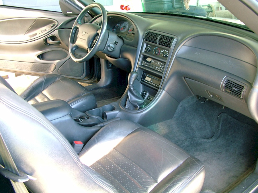 2000 Mustang GT Interior