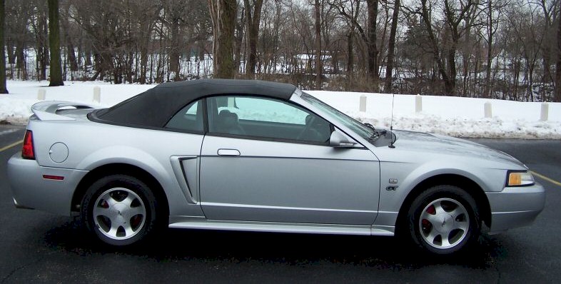 Silver 2000 GT Convertible