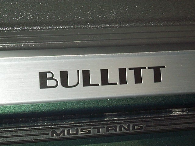 bullitt doorsill badge