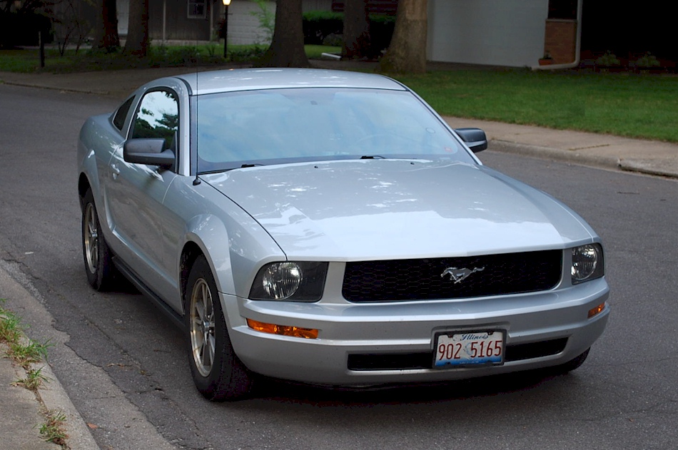 Satin Silver 05 Mustang