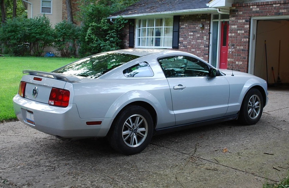 Rear Spoiler addition