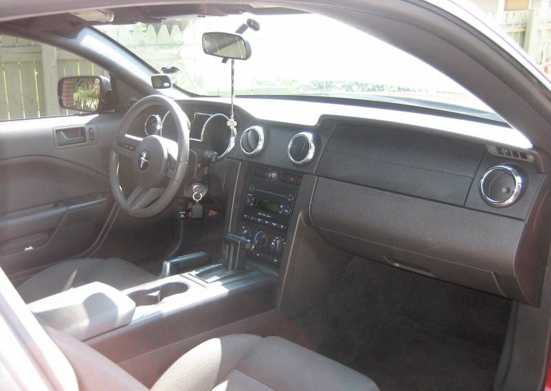 2005 Mustang Interior