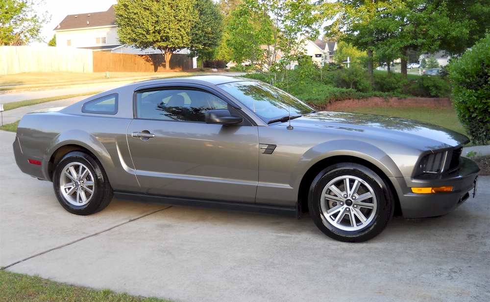 Mineral Gray 05 Mustang