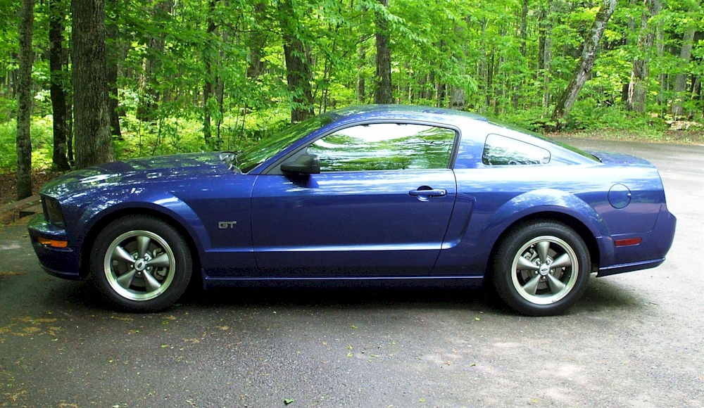 Sonic Blue 2005 Mustang GT