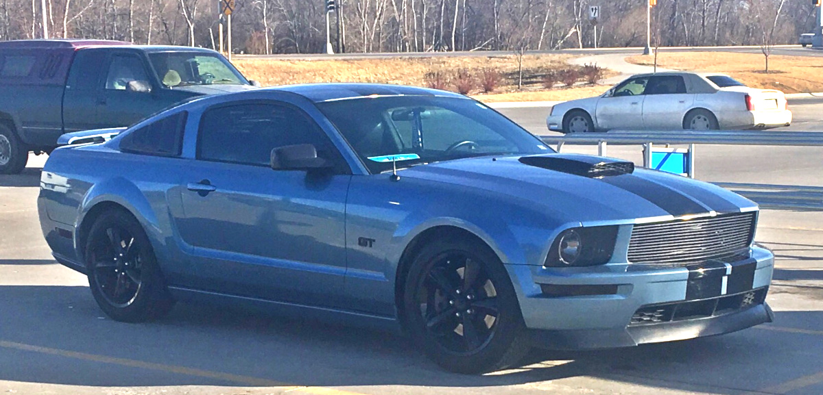 2005 Windveil Blue Mustang GT