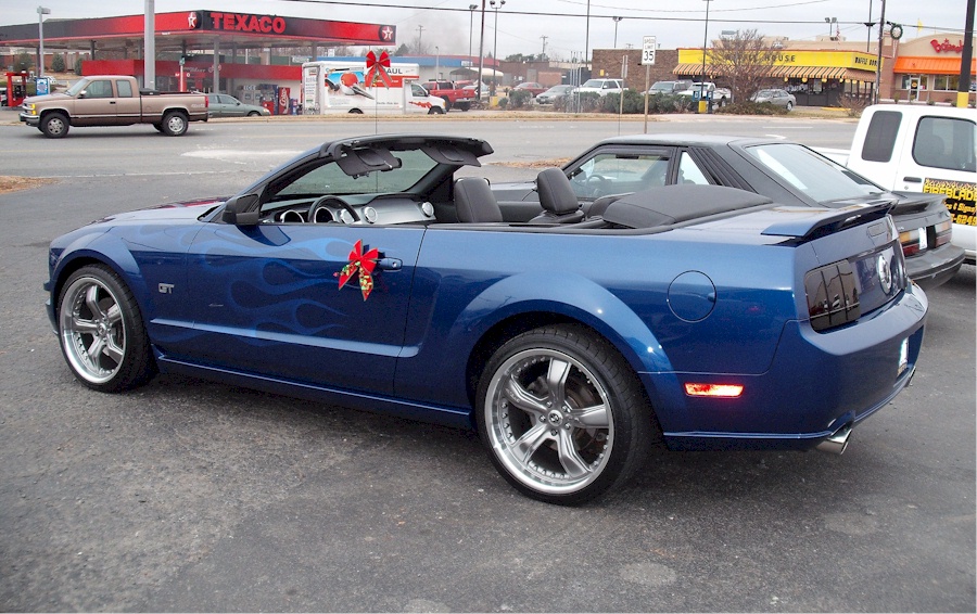 Vista Blue 2006 Mustang GT