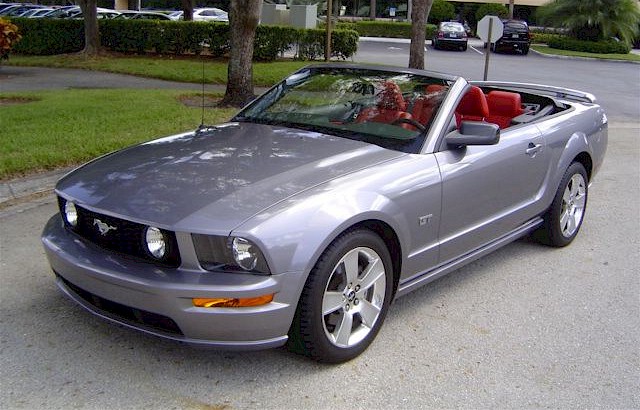 Gray 2006 Mustang GT