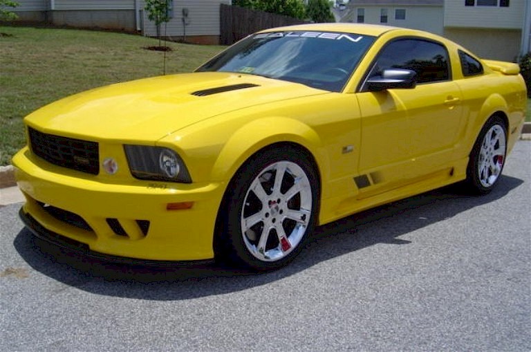 Screaming Yellow 2006 Mustang Saleen S281 Extreme Coupe