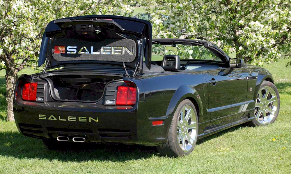 Black 2006 Mustang Saleen