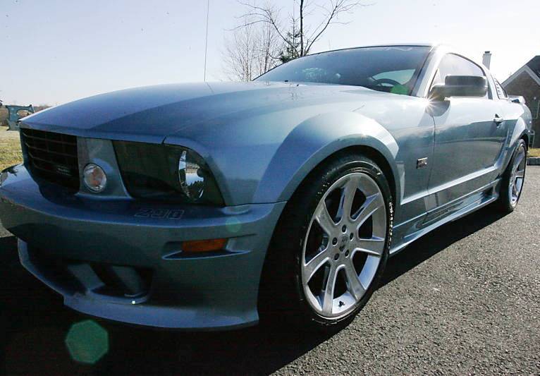 Windveil Blue 2006 Saleen S281 Mustang Coupe