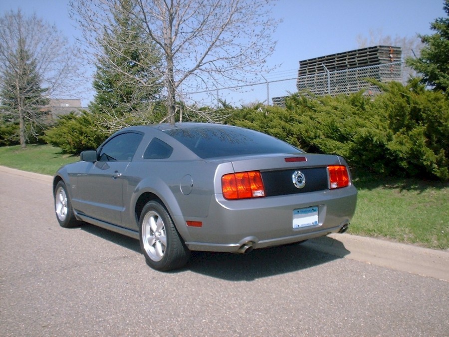 Tungsten Gray 2007 Mustang GT Coupe