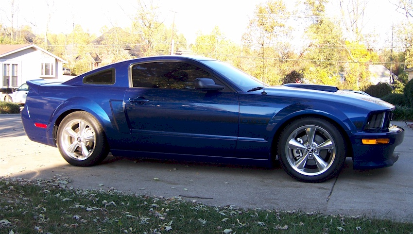 Vista Blue 07 Mustang GT/CS Coupe