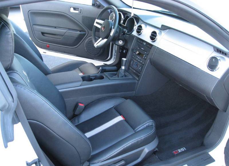 Interior 2007 Mustang Saleen H281 Coupe