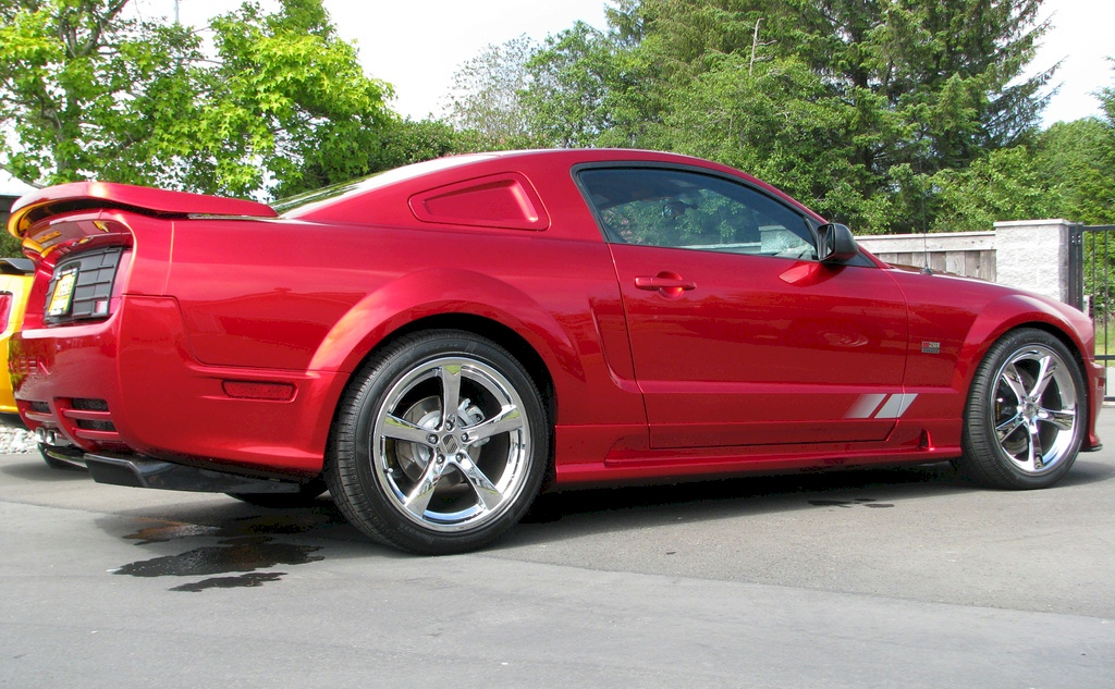 Lizstick Red 2007 Saleen Extreme