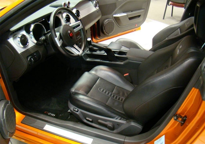 Black Leather Interior 2007 Saleen S281 Mustang Coupe