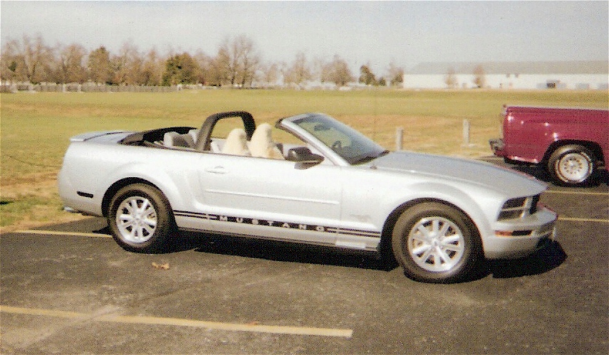 Silver 08 Mustang