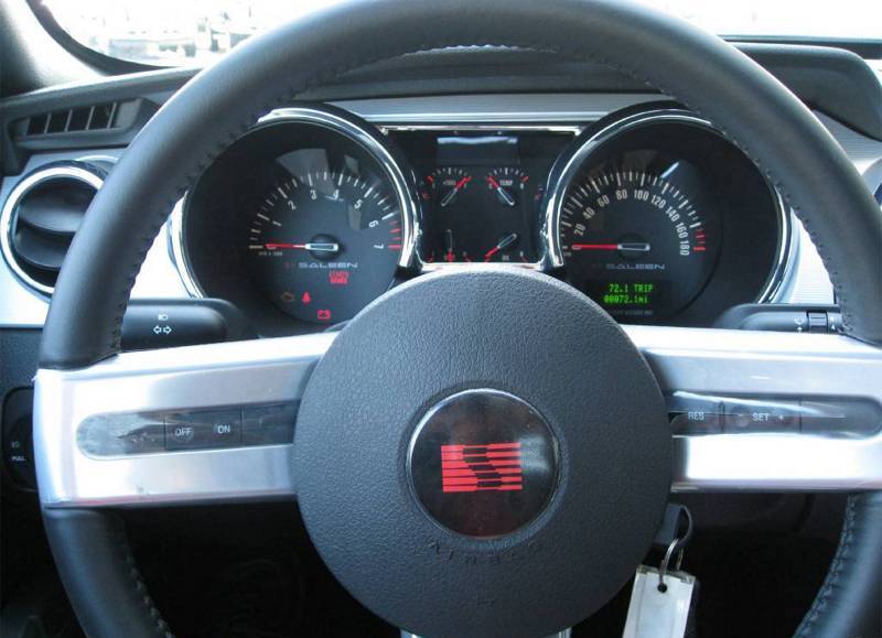 Dash 2008 Mustang Saleen H302 Coupe