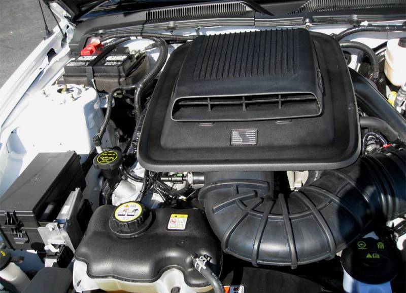Saleen Tuned H302 H-code V8 Engine