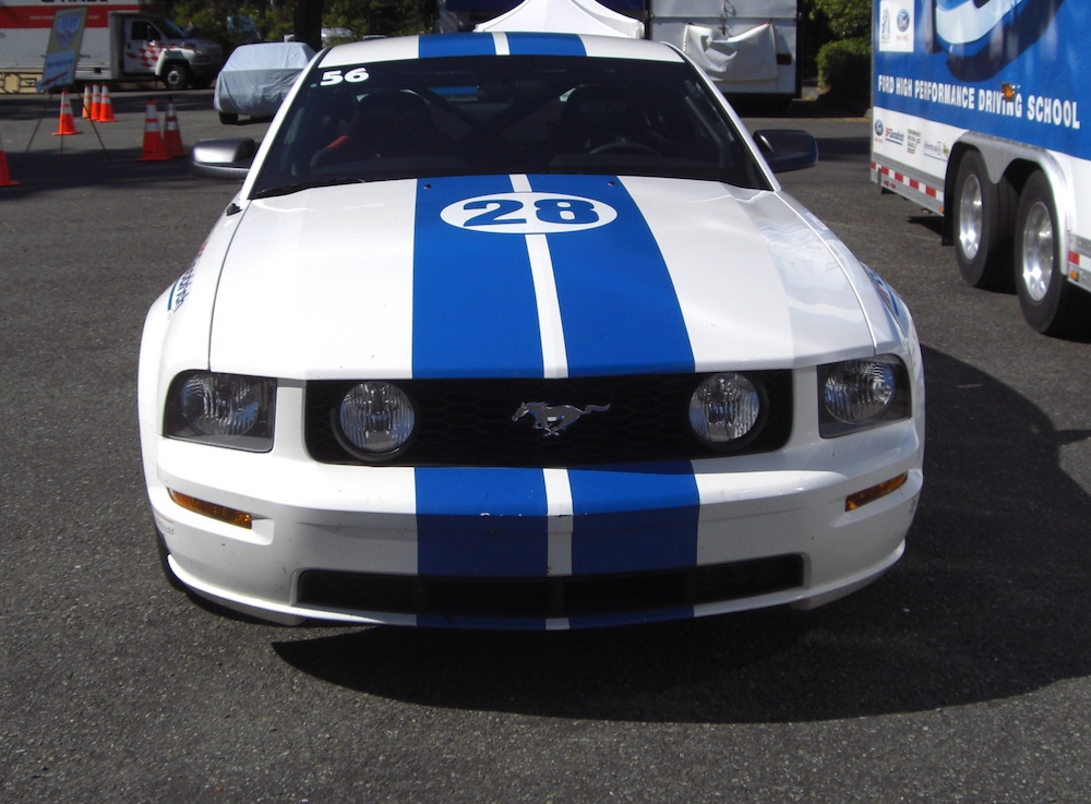Performance White 08 Mustang Ford Racing GT Coupe