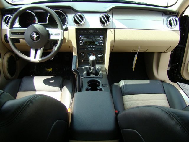 2009 Mustang GT/CS Interior