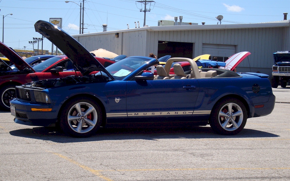 Vista Blue 2009 Mustang Convertible